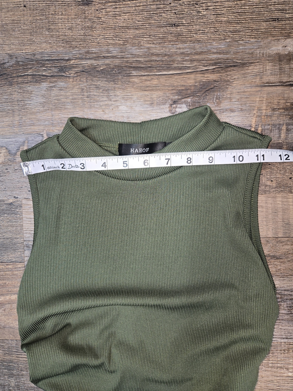 Olive Ribbed Mock-Neck Tank - Picture 4 of 5
